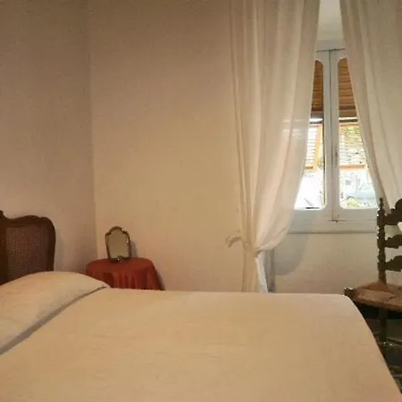 Daire Piazza Torriglia 9 *